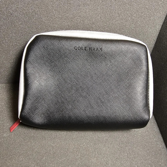 COLE HAAN AMERICAN AIRLINES ZERO GRAND Amenity Kit Cosmetic Travel Holder Zip se - Picture 1 of 7